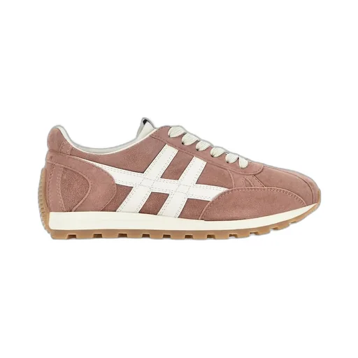 Logo Patch Low-Top Sneakers
