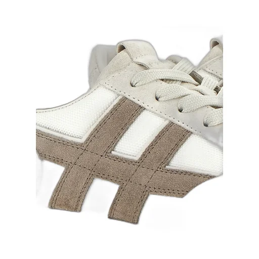 H671 Side Logo Patch Sneakers