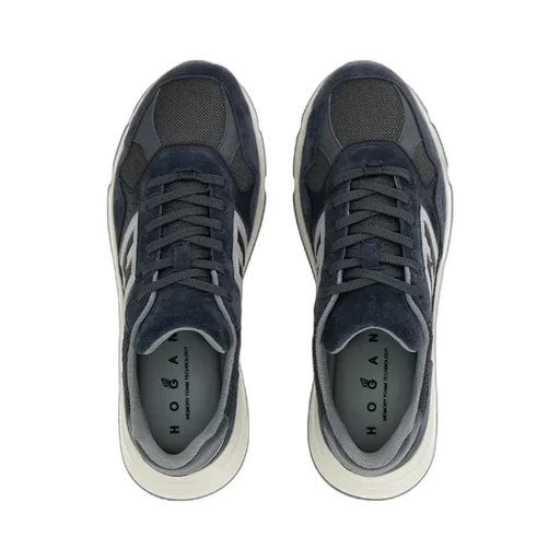 Hyperlight Lace-Up Sneakers