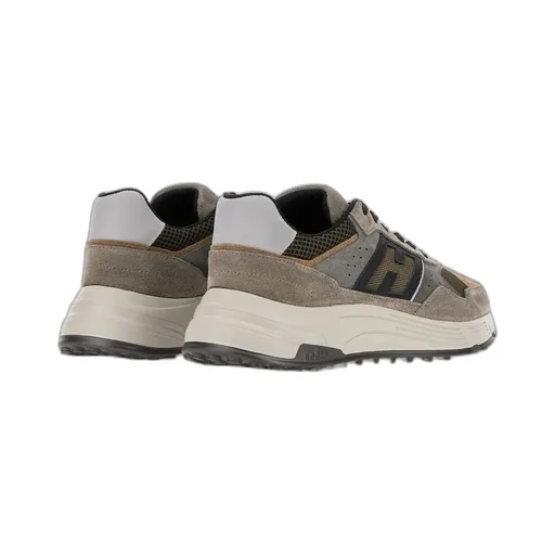 Hyperlight Lace-Up Sneaker