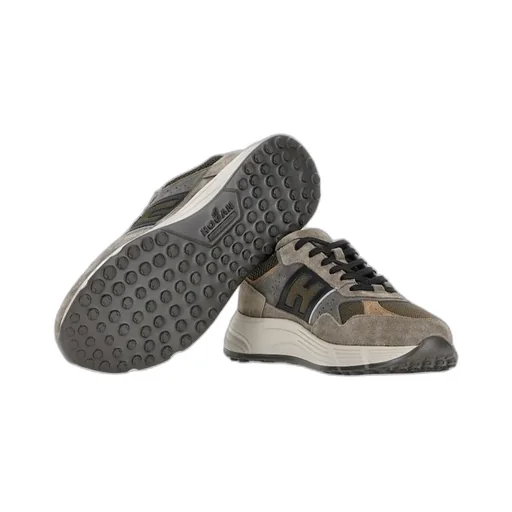 Hyperlight Lace-Up Sneaker