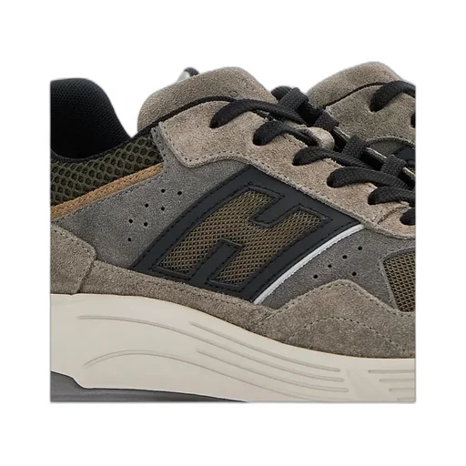 Hyperlight Lace-Up Sneaker