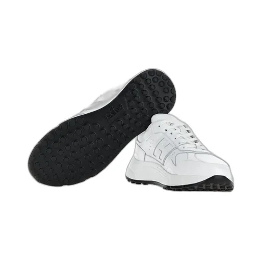 Hyperlight Lace-Up Sneakers