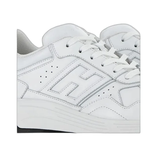 Hyperlight Lace-Up Sneakers
