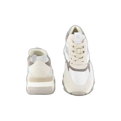 Hyperactive Round Toe Sneakers