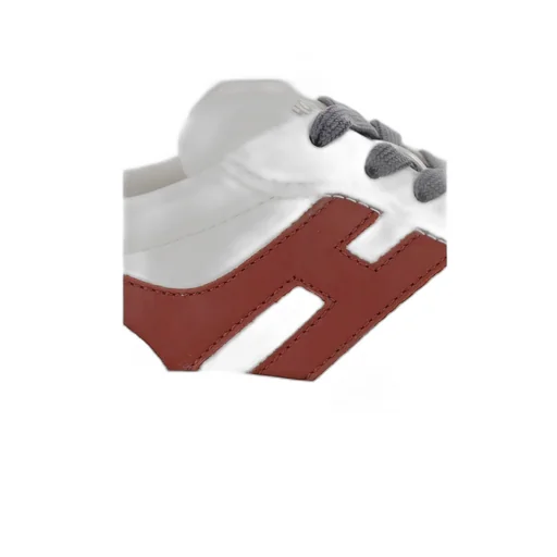 H630 Sneakers