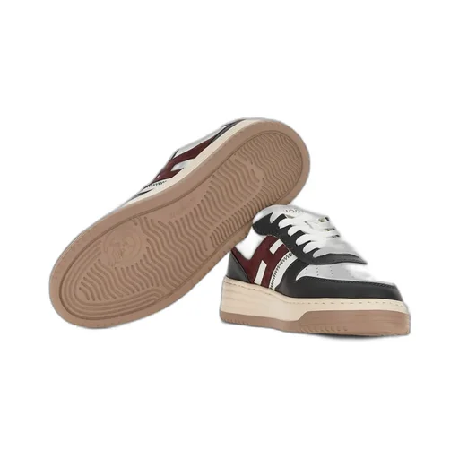 H630 Sneakers