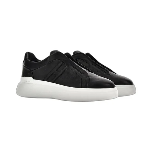H580 Bull Low-Top Sneakers