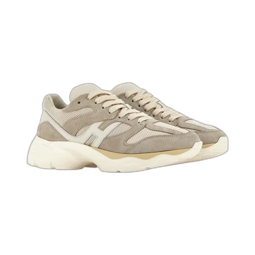 H665 Panelled Sneakers