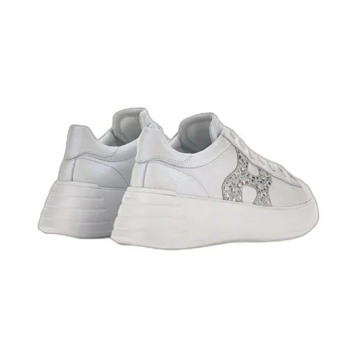 Logo Embellished Low-Top Sneakers
