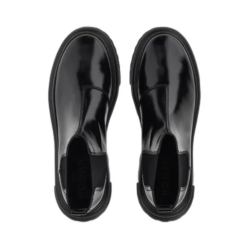 Chelsea Round-Toe Leather Boots