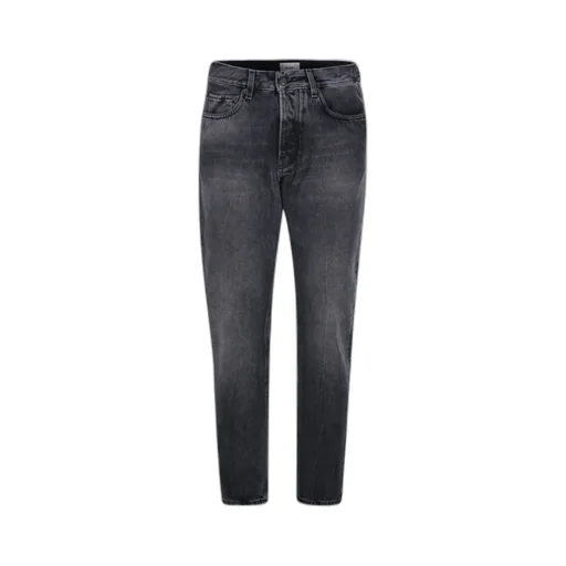 Belt-Loop Jeans