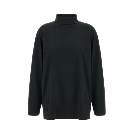 Long-Sleeved T-Shirt