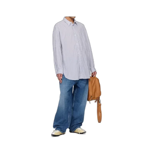 Pleated Jeans