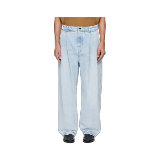 Pleated Jeans
