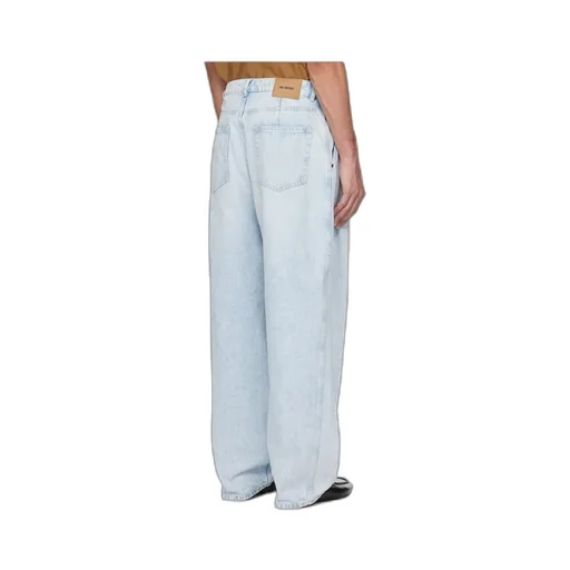 Pleated Jeans