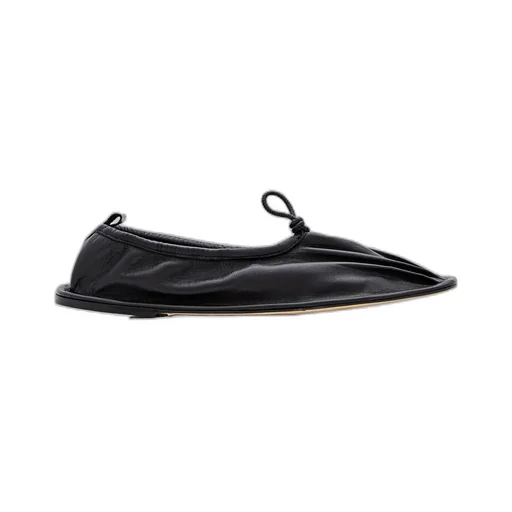 Square-Toe Flat Shoes