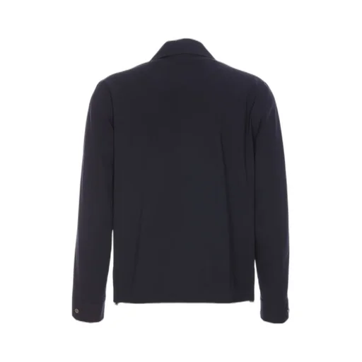 Long-Sleeved Buttoned Shirt