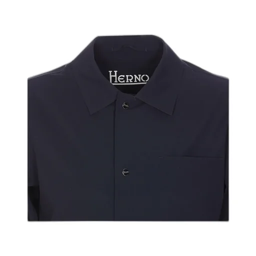 Long-Sleeved Buttoned Shirt