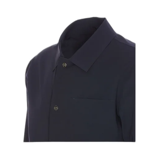 Long-Sleeved Buttoned Shirt