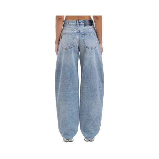 Wide-Leg Jeans