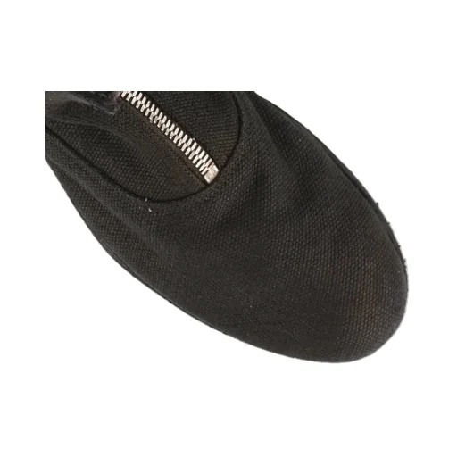 210Bp Front Zipper And Bare Boots