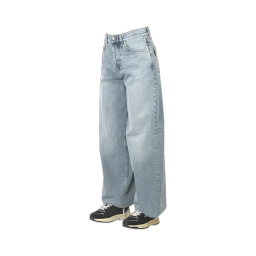Wide-Leg Jeans