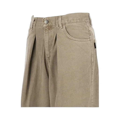 Pleated Jeans