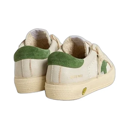Star Patch Low-Top Sneakers
