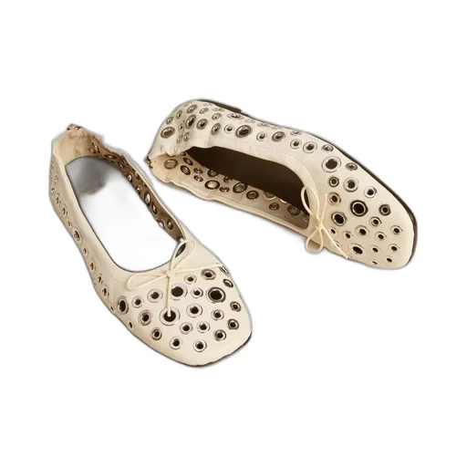 Eyelets Detailed Flat Shoes