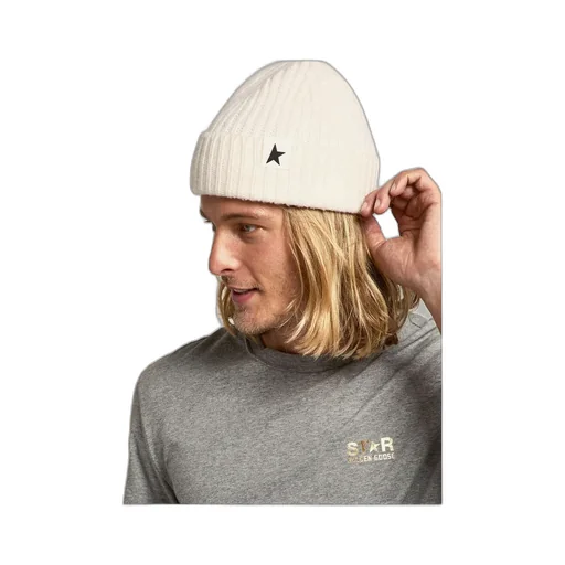 Star Patch Ribbed Beanie