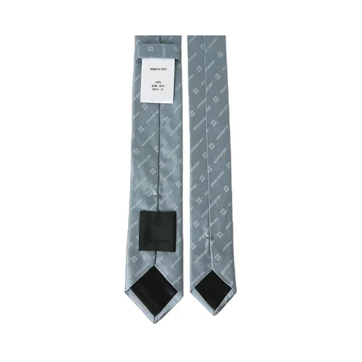 Pointed Tie