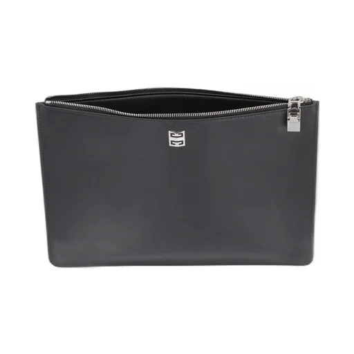 4G Medium Leather Clutch