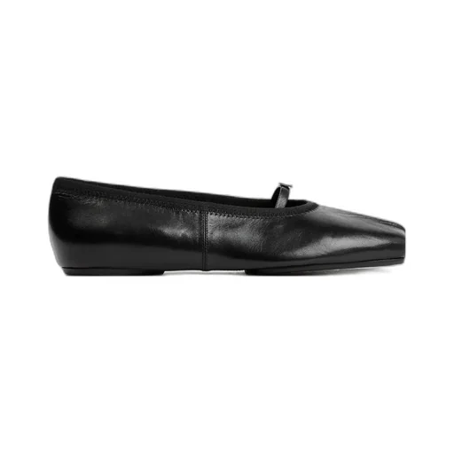 4G Plaque Ballet Flats