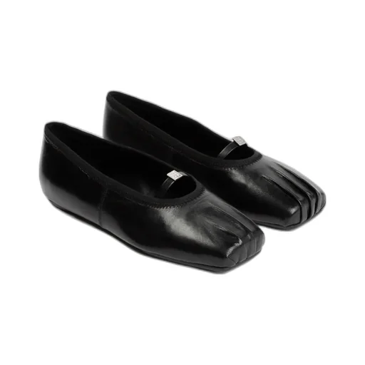 4G Plaque Ballet Flats