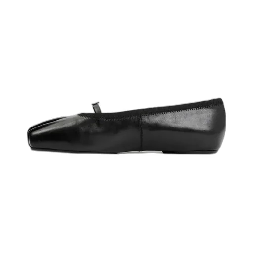 4G Plaque Ballet Flats