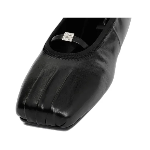 4G Plaque Ballet Flats