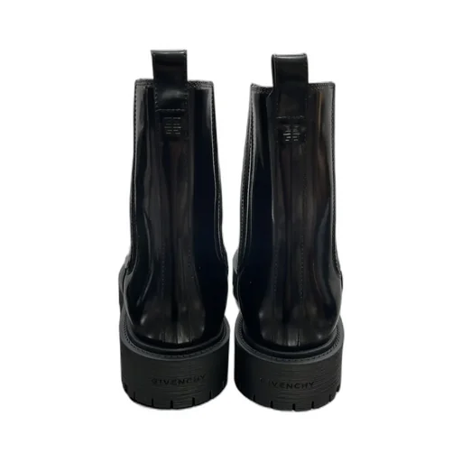 Round-Toe Slip-On Chelsea Boots