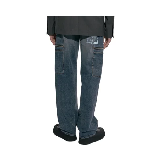 Pocket Detailed Straight Leg Jeans