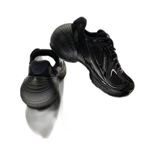 Tk-Mx Runner Lace-Up Sneakers