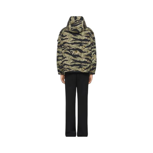 Long-Sleeved Windbreaker Jacket