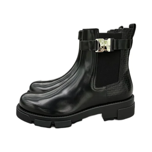 Terra Chelsea Boots