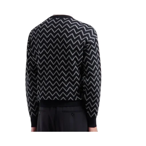 Zigzag-Pattern Jumper