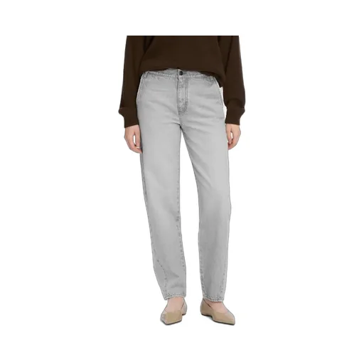 Mid Rise Jeans