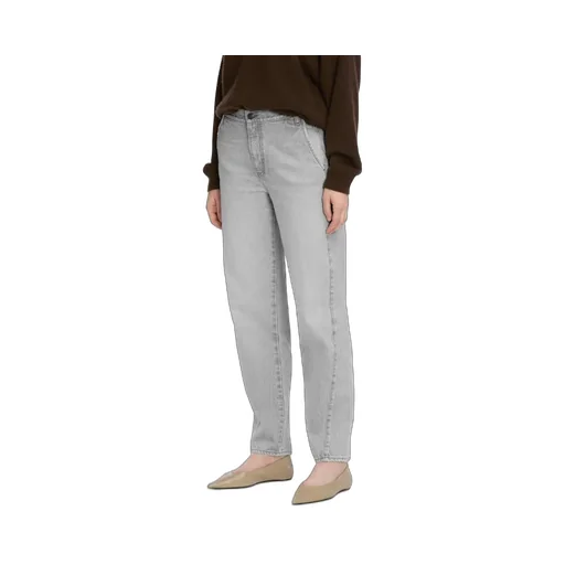Mid Rise Jeans