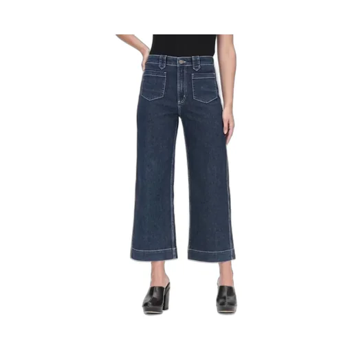Belt-Loop Jeans