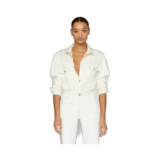 Long-Sleeved Buttoned Shirt