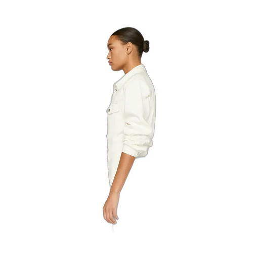 Long-Sleeved Buttoned Shirt