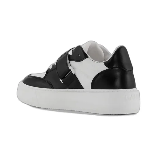 Sporty Mix Low Top Sneakers