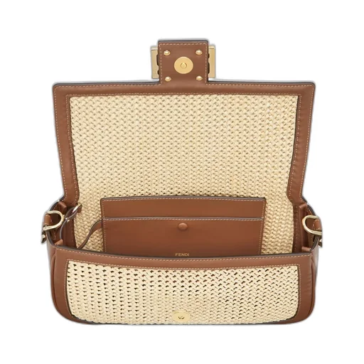 Logo Plaque Medium Baguette Bag
